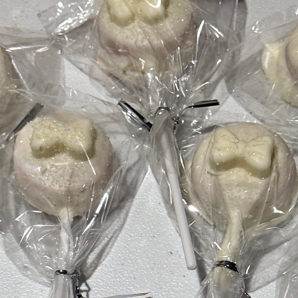 Wrapped cake pop favors